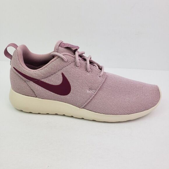 Nike Roshe One Womens Size 9 Plum Chalk True Berry Low Sneaker Shoes 844994-501 - Picture 2 of 8